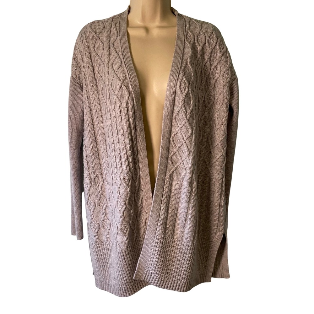 Chicos Women's Cable Knit Cardigan Sweater Size 1 M Gray Long Line Open Front